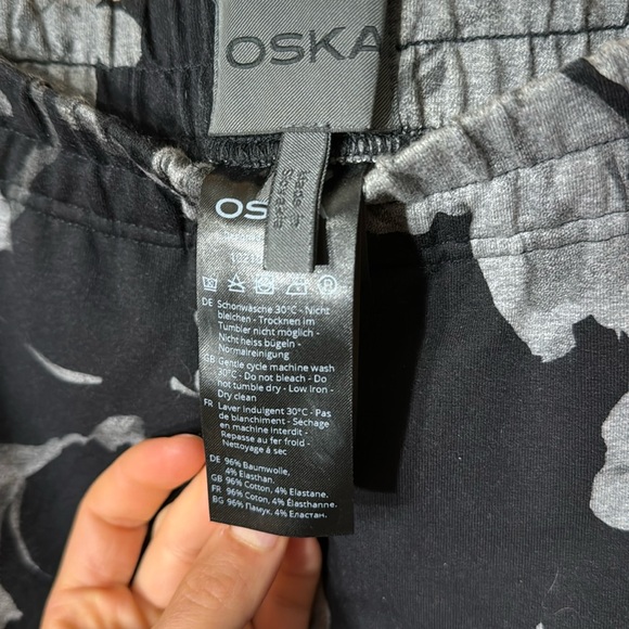 Oska size 0 wide legged pants. - Picture 2 of 4